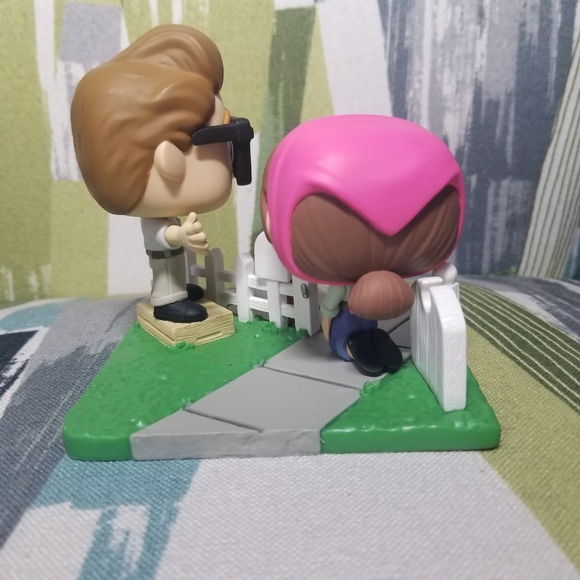 Funko Pop Disney Pixar’s UP Carl & Ellie 2020 Fall Convention Limited Edition - Picture 9 of 15